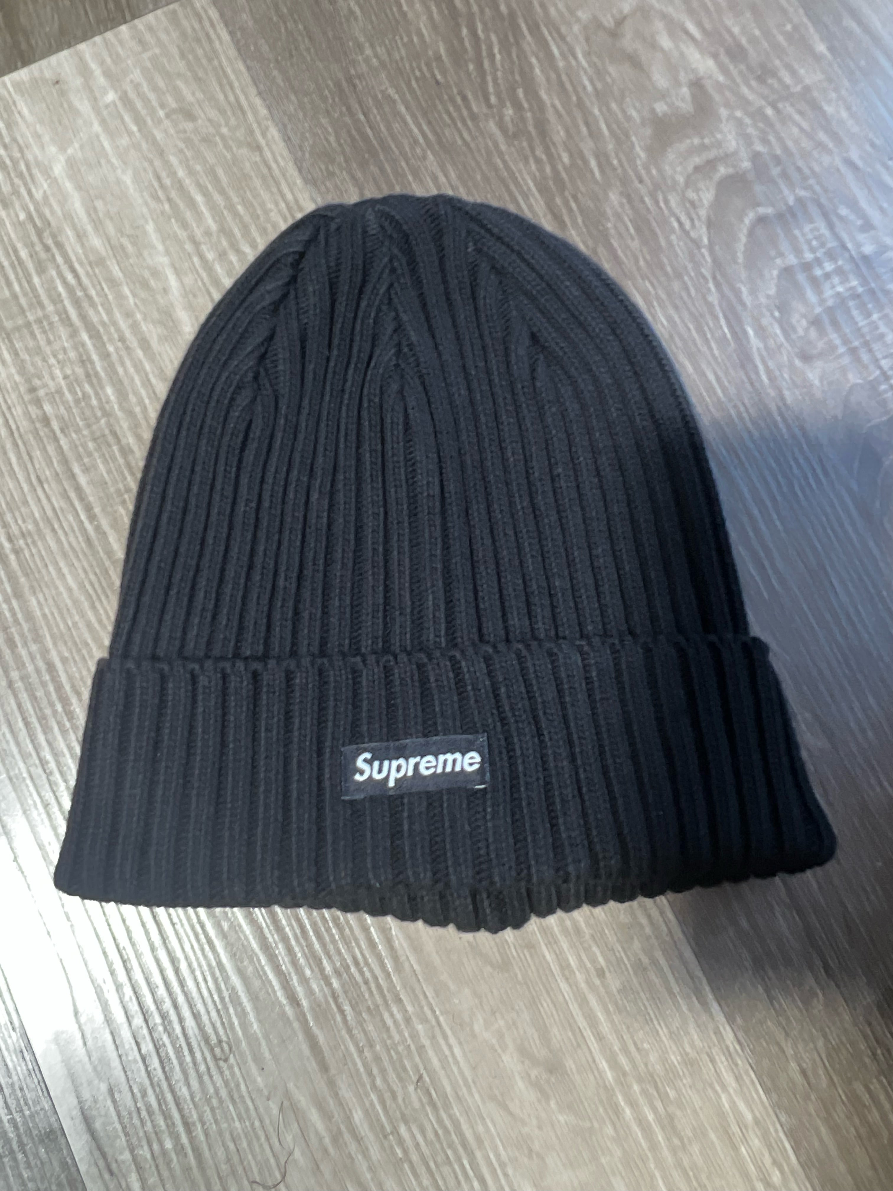 Supreme beanie black