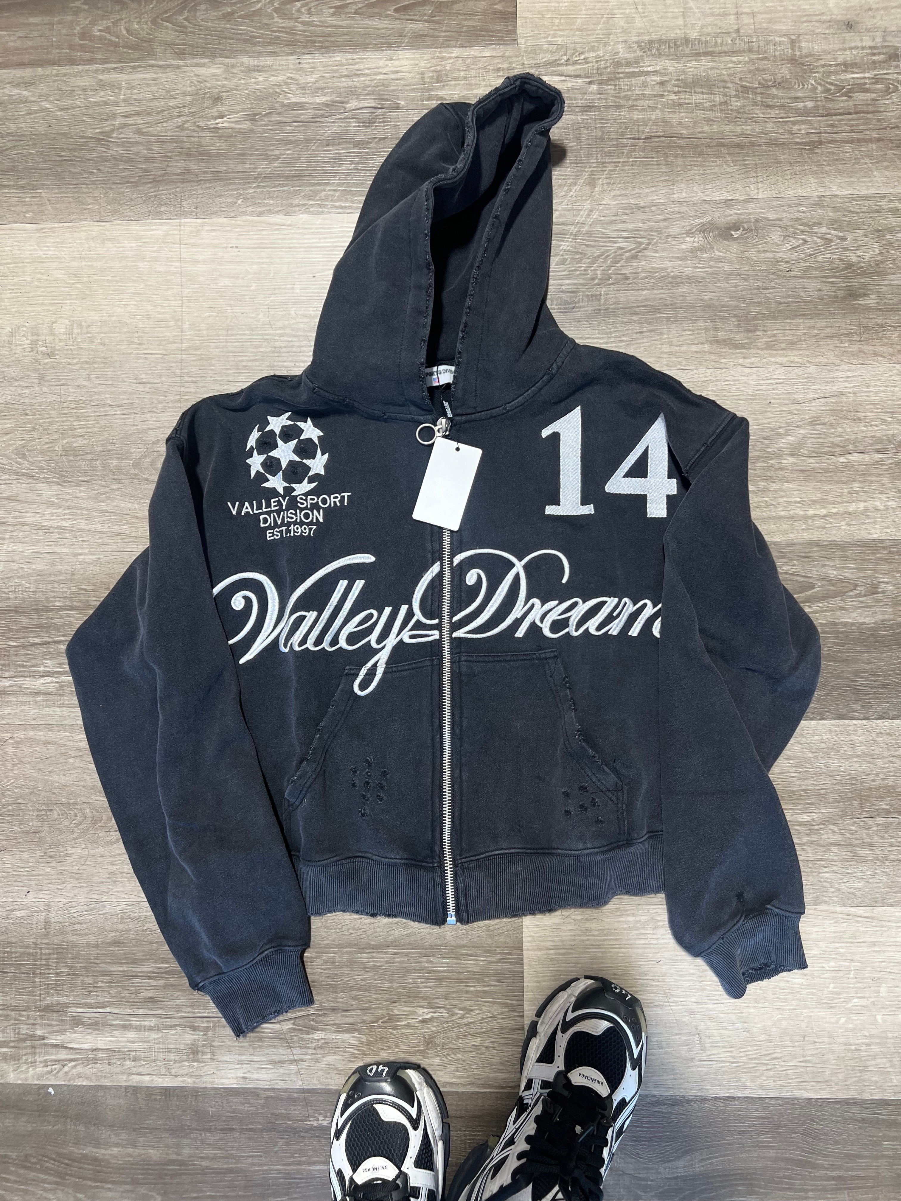 Vale lives zip up 14 black