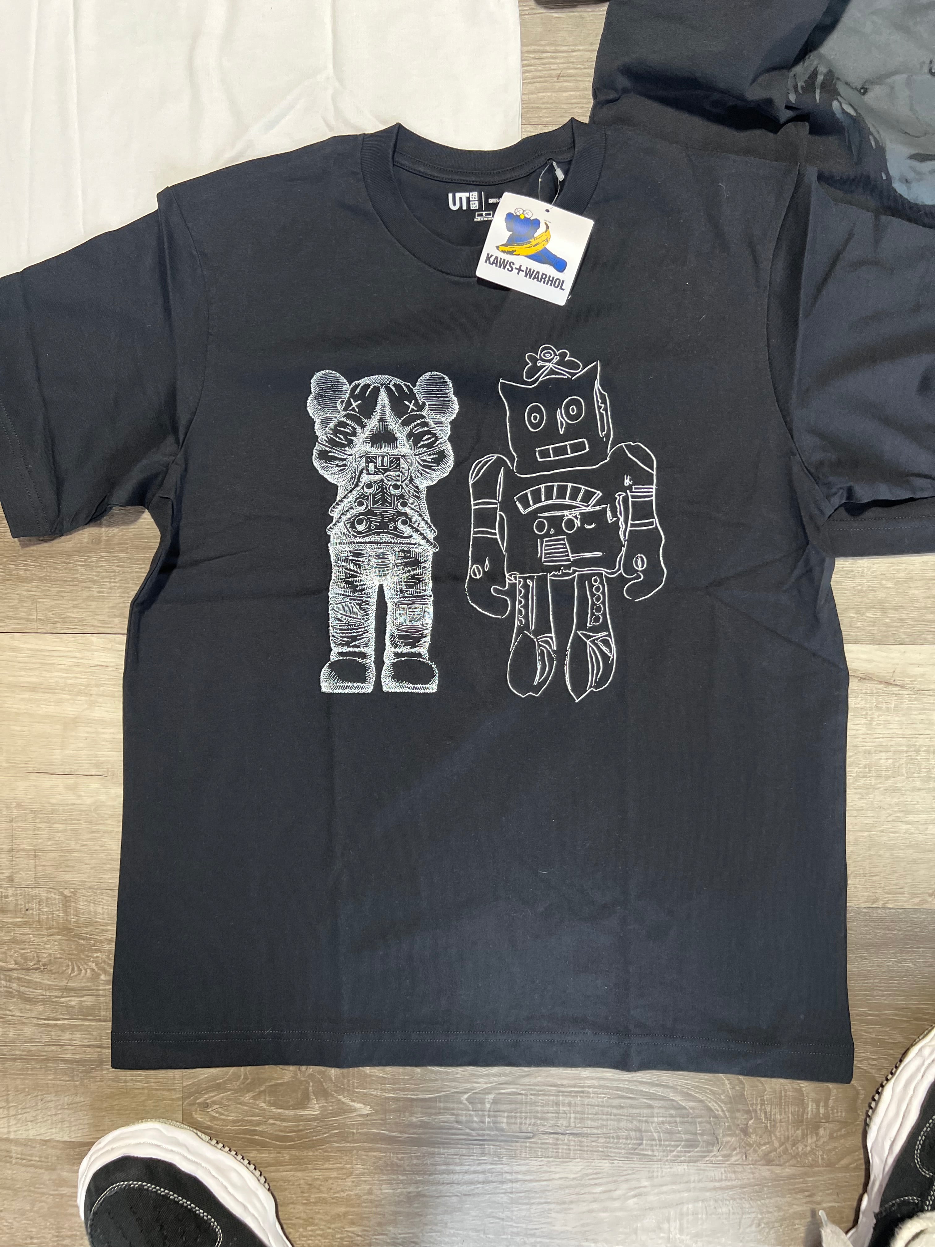 Uniqlo kaws X Warhol
