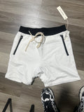 Essential fog shorts white/ black