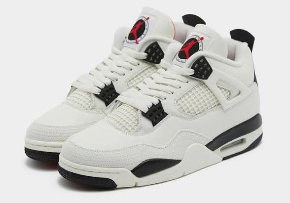 Jordan Retro 4 “Flight Club”