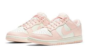 Nike Dunk Low "Orange Pearl"